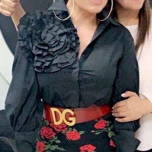 BEULAH Flower detail black blouse